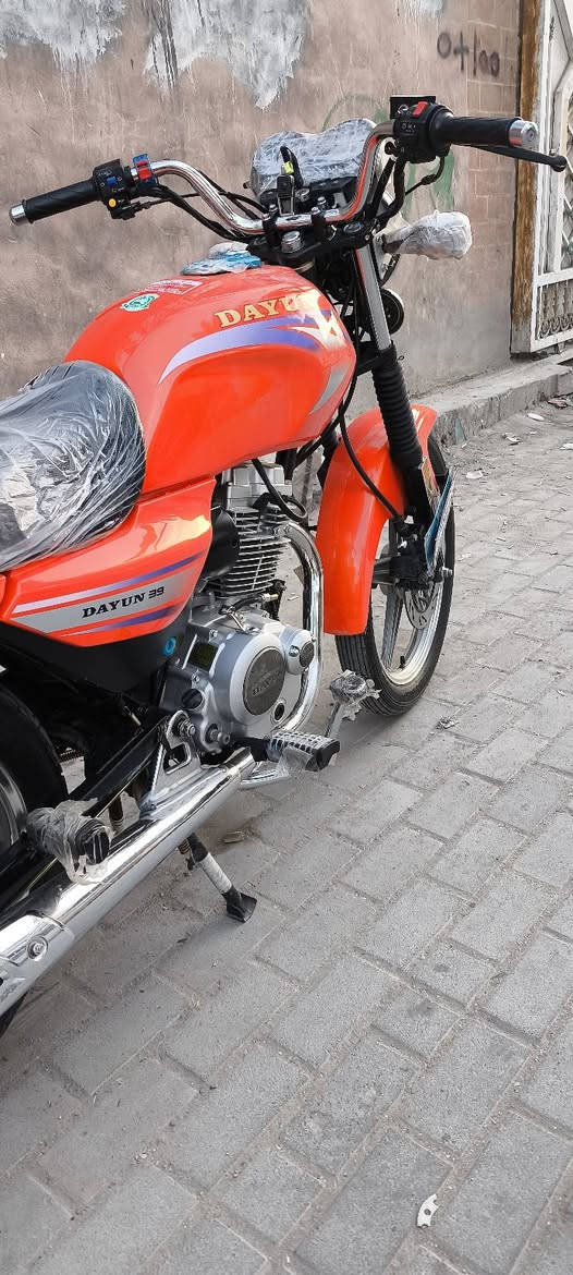 السلام عليكم 
دايوان عظم موديل ٢٠٢٣ طالعه بال2025 
مكفولة كفالة عامة رقم وسنوية تاخذها تداور باسمك بنفس اليوم مكاني كربلاء حي الغدير
 رقم الاتصال ***********
سعرها مليون و 800
