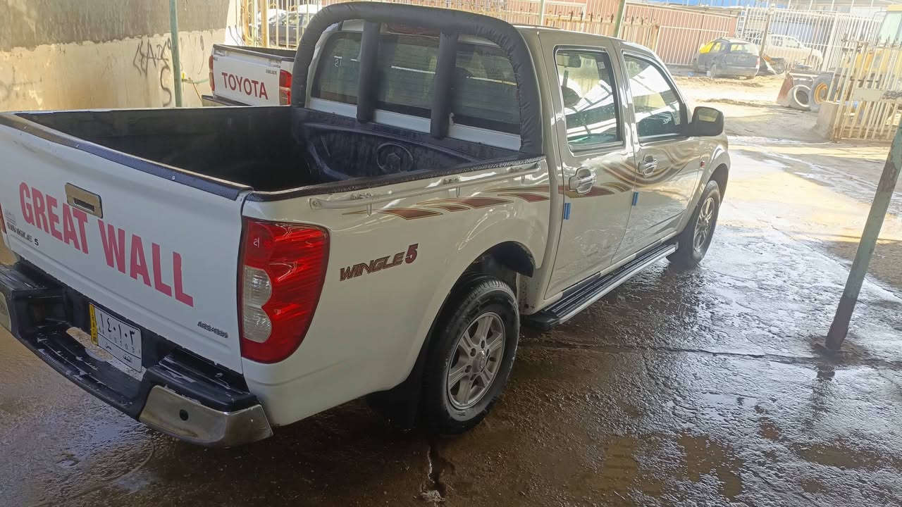 سلام عليكم 
كريت وول 
موديل 2021
دواخل احمر
ماشيه 180الف
رقم نجف
صبغ تبديل كفاله 
بيها بارد موضح بل السونار 
وخدوش
المكان الديوانية 
السعر 
113
بيها مجال 
***********
