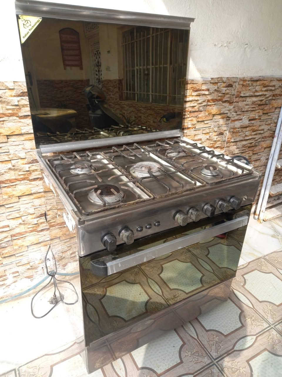 طباخ نظيف مداخل تصليح ناره زركه ب١٧٥ وبي مجال ***********
