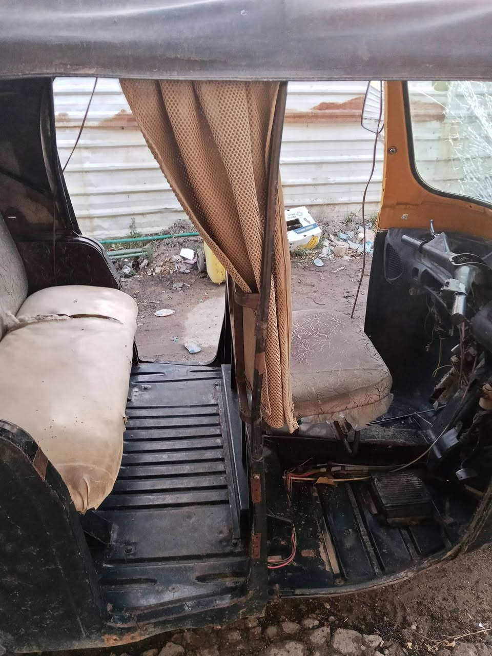 تكتك بياجو مديل 19 محرك محور TVS  رقم وسنويه بسمي يرادله ترتيبات محرك يدخن   تايرات جديده السعر 2750 مليونين و750 وبيه مجال للشراي  ما تشتري لا اتعبني العنوان الجزيره ***********
