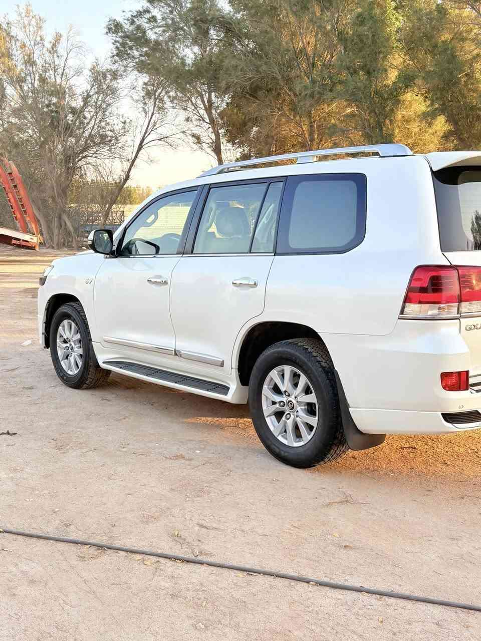 السلام عليكم جكسار 19 ديزل مكفوله   5وربع.   البصره ***********
