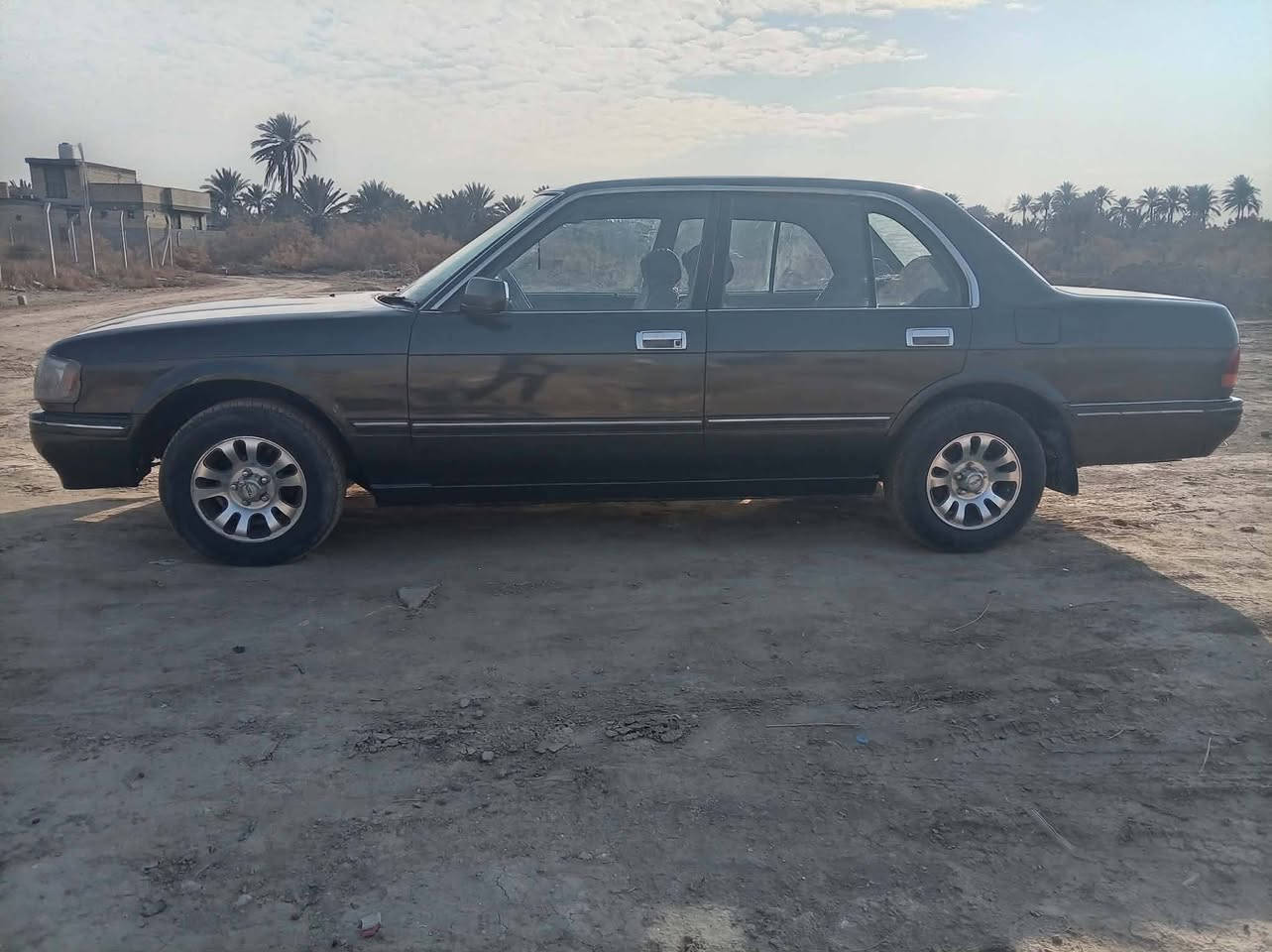 السلام عليكم ارنب اللبيع مصبوغه عام كير مكينه مكفوالات كهربائيات سغاله السياره نضيفه السعر 55وبيه مجال مكان بابل رقم الهاتف ***********
