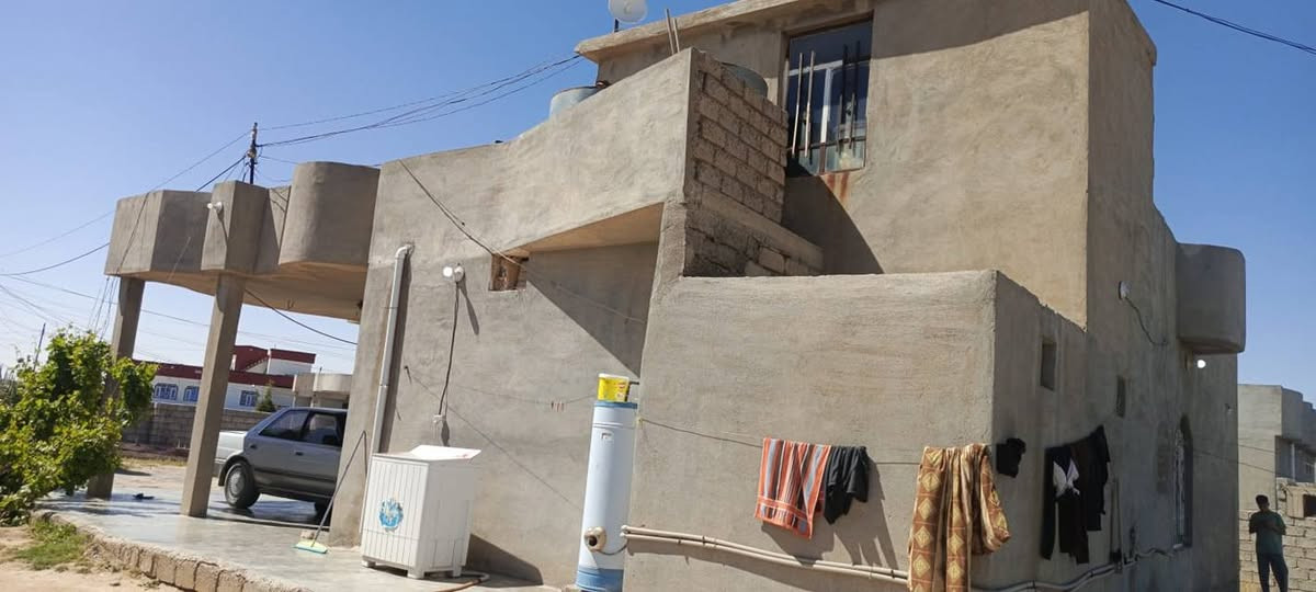 السلام عليكم بيت للبيع الموقع الشرقاط بعاجه حارت المعاضيد قرب المعارض العشارع الفوك مساحه الكاع دونم البيت يوجد في ربعه + هول + مطبخ + قرفتين + حمام + كندور سعر البيت 45 مليون نقد يرهم قصاط المقدمه من 25 مليون وفوك
للستفسار

***********
