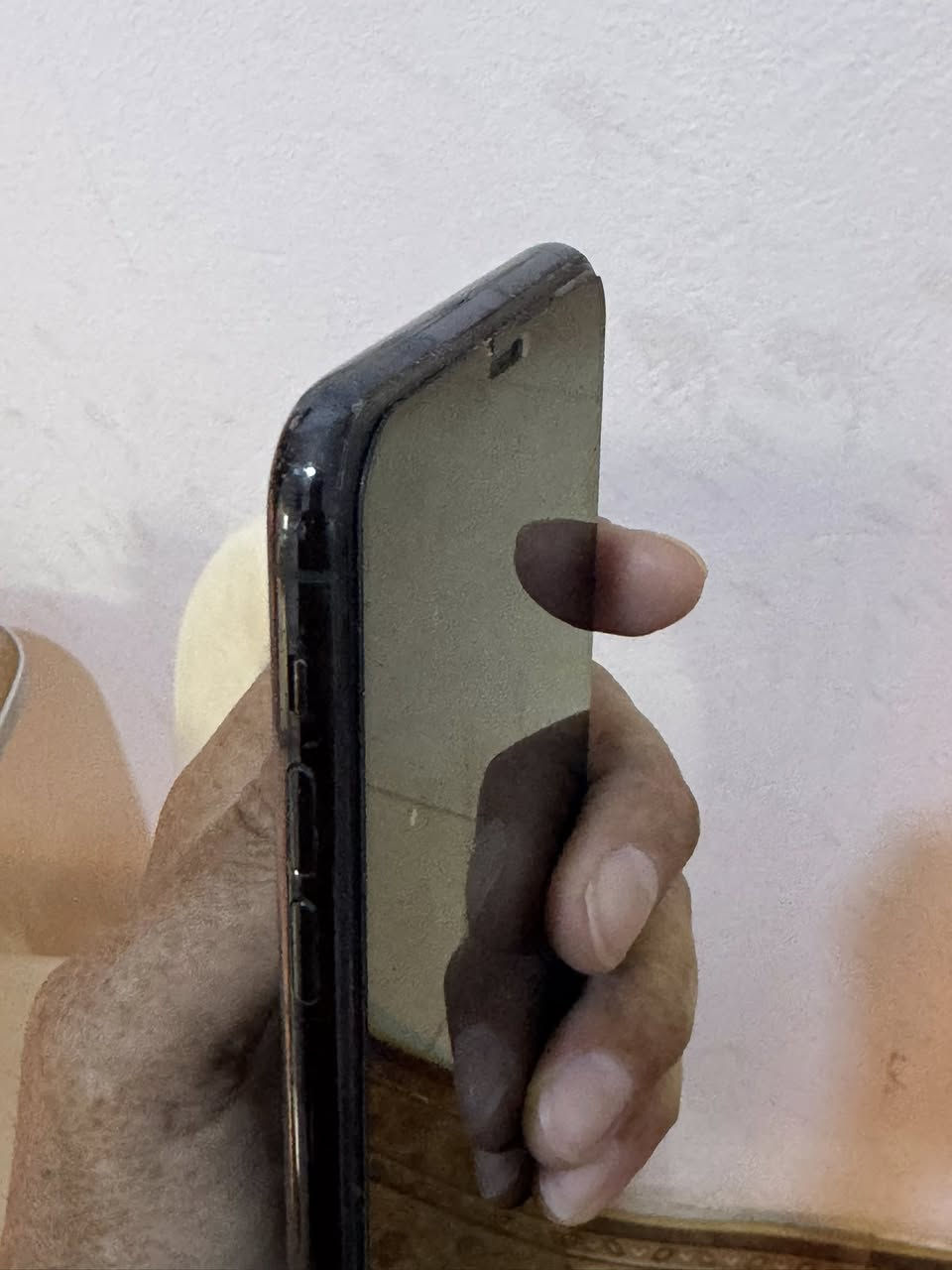 سلام عليكم…آيفون 11برو ماكس ذاكرة 256 زيتوني شاشه بلاديه مبدله بطارية اصليه جهاز كامل وشغال فقط ضربه خفيفه بالضهر موضحه بالصور ما مأثره السعر 275
للاستفسار/ ***********
