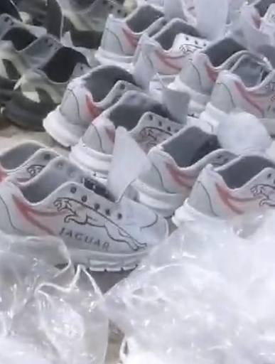 القطعة ب4 الاف دينار قياسات 41.42.43.44


**إذا كنت صاحب هذا الإعلان وتريد حذفه لأي سبب، رجاءا أرسل رسالة إلى الدعم الفني**