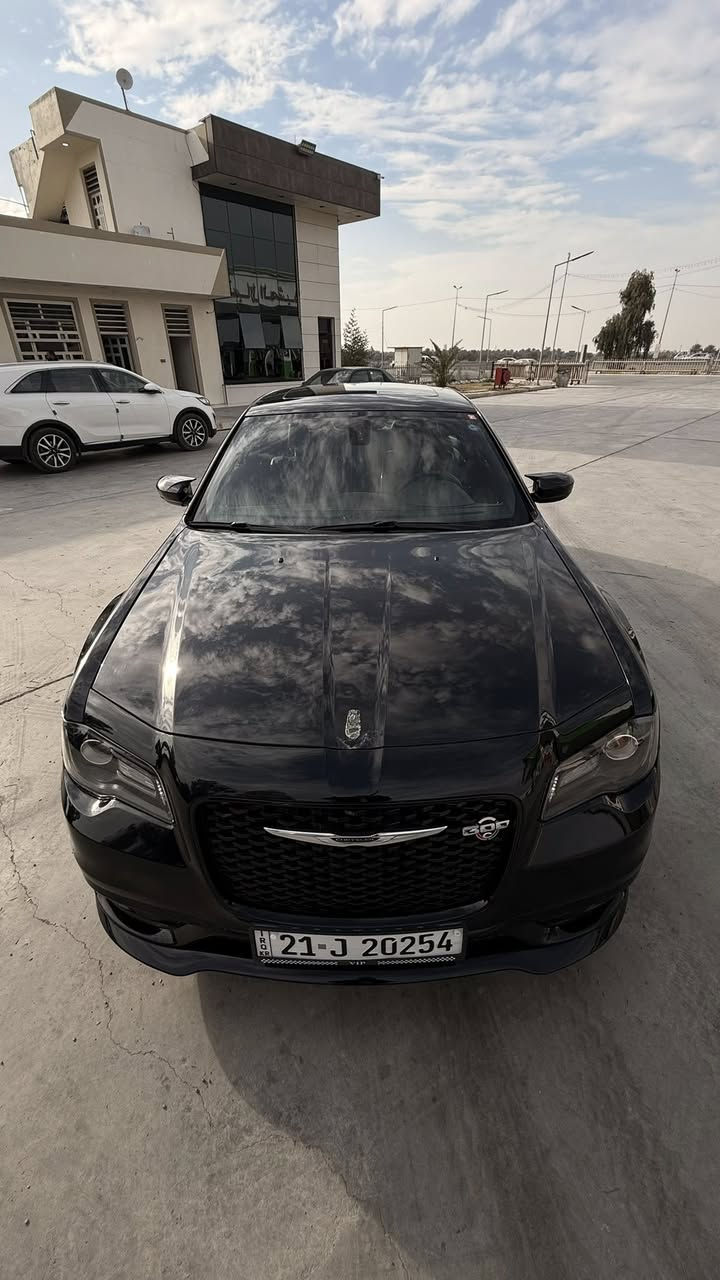 اوباما 2016 لون اسود 3600 s فول مواصفات بيها جاملغ الأيمن الخلفي صبغ وPDR بابين الأيمن سياره وارد كندي داخله كلين 
للاستفسار اكثر 
***********
