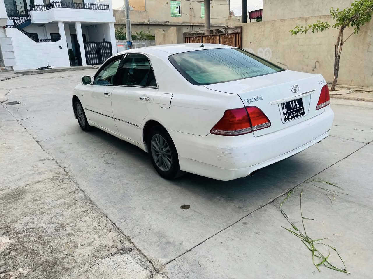 براوا گيرومه كينه كه وره
نمونه 
كامل جايز
٣دوكمه به رده 
٥٢كه لا
***********
