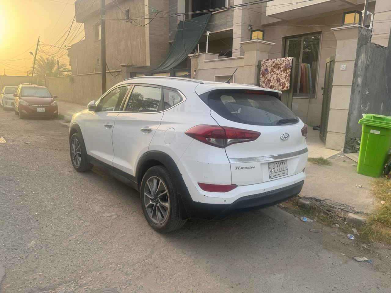 توكسان موديل 2018
ماشية 70000
سيارة مكفولة من الصبغ والبارد  والكير والمحرك والتبريد 
بيها شخوط بسيطة بالدعامية  ورصعة بالجاملغ الامامي 
السعر 18200$
للاستفسار التواصل عبر الواتس اب 
***********
