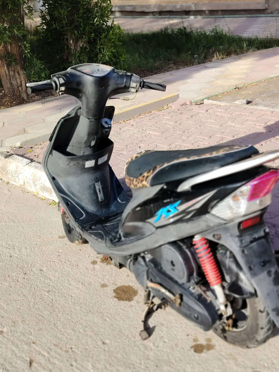 سلام عليكم شباب ماكس عدله للبيع كلشي بيها بلادي من طول للطول مكينه بلاديه برغي مامفتوح بيها كلها ع البلاد وشوفت عينك النظافه والملاح كفرات بلاديه ختم واحد السعر ٨٥٠ وبيها مجال كلش قليل. *********** مكاني بصره كرمه علي.
