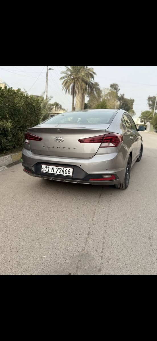 سلام عليكم
النترا 2020 امريكي رقم بغداد بسمي تحويل ثاني يوم هزه جديده سنويه لل30 نص فول موصفات/ شاشه رادار امامي رادار جانبي توقف ذاتي قياده ذاتيه تحديد مسار تحكم جهتين ثلاث وضعيات قياده شاشه اعطال نظام توفير الوقود تبريد منضومه جديده  ثلج شرط اطفي تخم تاير جديده بطاريه جديده كير At المرغوب السيارة خير من الله السياره عليها نانو سيراميك  ومنضومه زنون مثل ما موضح حادثها فقط بنيد صبغ ليبل واحد السياره الجاملخ نفسه راجع بدون ايرباك
للاستفسار ***********
العنوان البياع تحياتي للجميع  
السعر 130
