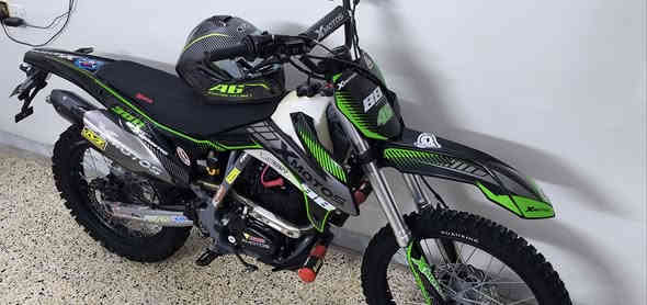 ماطور قفاز جبلي مرقم أربيل
✦ نوع XMOTOS
✦ محرك 300Cc
✦ كزوز كاربون فايبر
✦ دبلات هيدروليك
✦ ماطور أخو الزيرو ومتروك مو مستهلك
✦ ***********
✦ ***********
