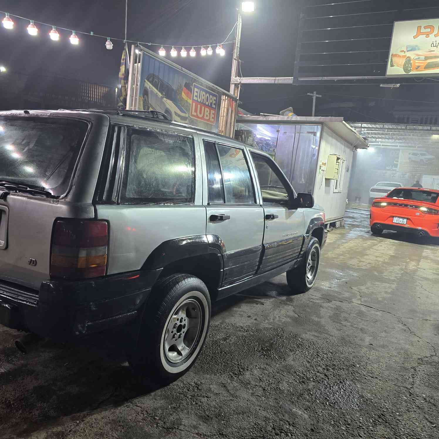 السلام عليكم
جيب شيروكي موديل ٩٦
كير جديد ومكينه ففتي جديد
شرط التحويل
سنويه ما ساقطه
نواقص بسيطه
رقم بغداد
مكان البلديات 
السياره مال بيت
السعر ٣٨
***********
