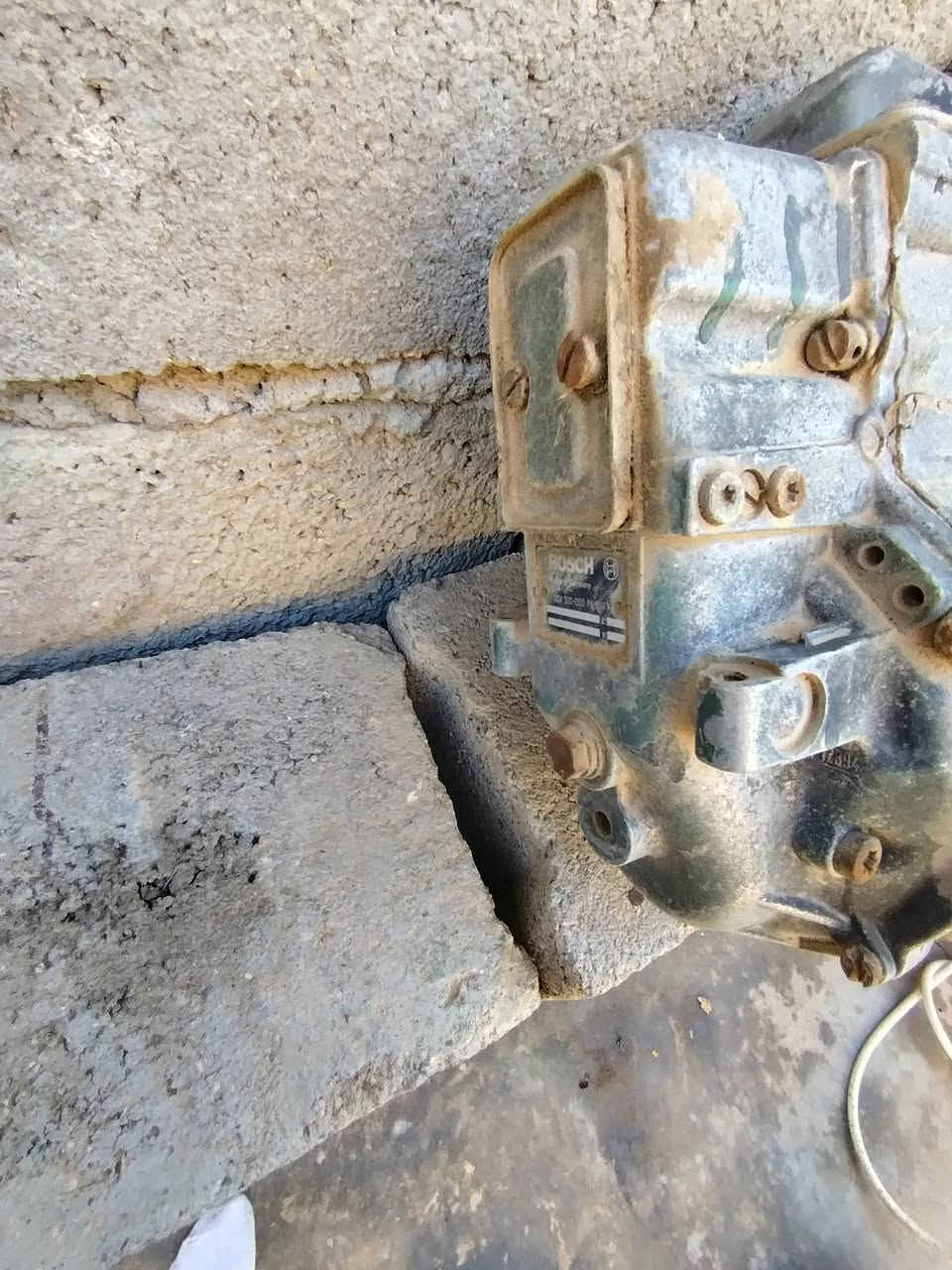 بم ٦٣ مال فالفو اف ستة تشغيل وسحب حلو بس يراوح بالسلولي سعر ١٥٠ *********** عنوان قريب سيطرة اللج
