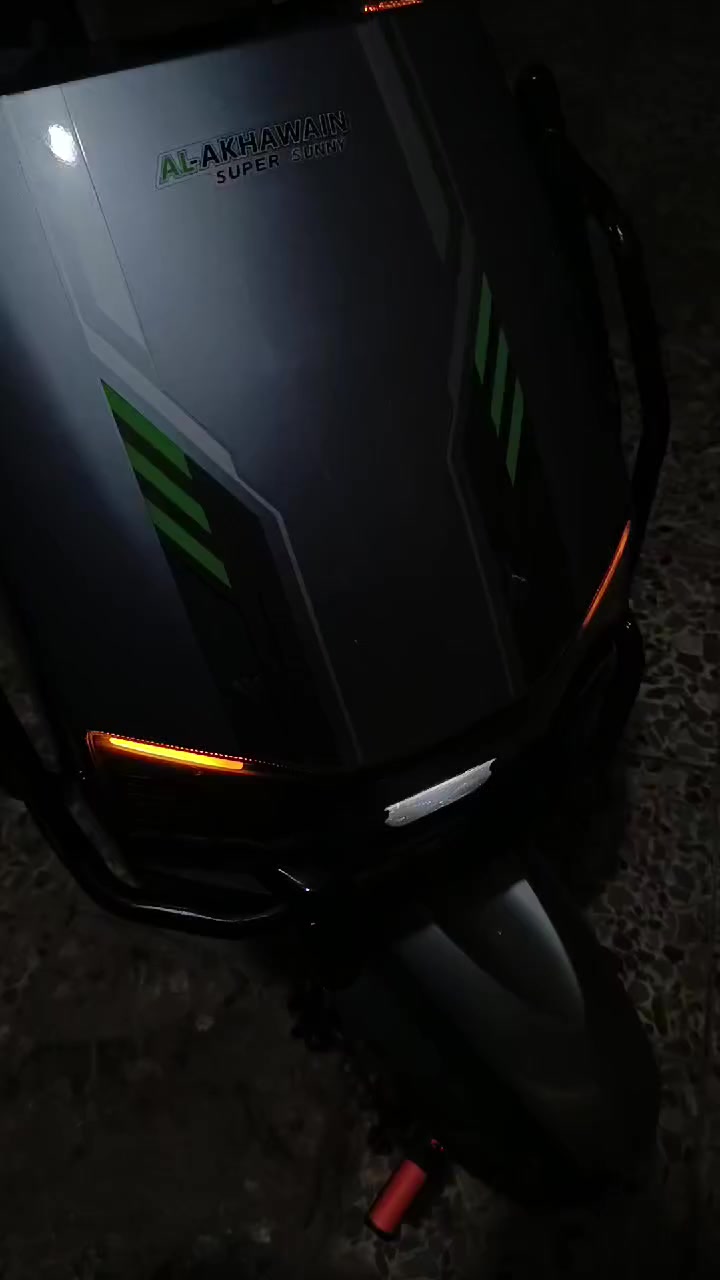 سلام عليكم اقرة منشور زين قبل لا تعلق
موطور دبوب 2025 نضيف حيل مابي اي نقص كهربائية كلهن شغله لايت عالي ناصي 6بطاريات 32 امبير  بطاريات على  فحص/مفتوح 2+بصمه1كرت 2
مكان الانبار رمادي التاميم الدواجن 
رقم الهاتف/***********/واتساب 
 🙂❤
