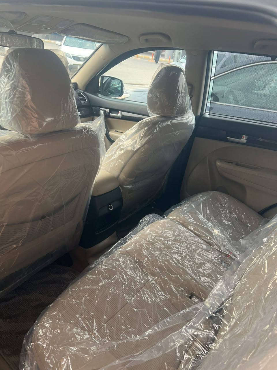 للبيع سورينتو 2015 كفالة عامه رقم ***********
