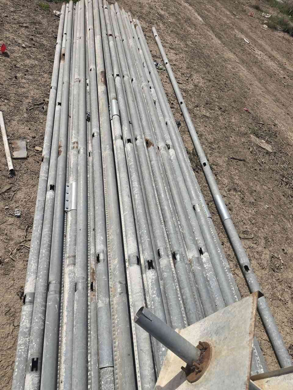 السلام عليكم عندي برينه تركي ٤ خطوط طول الخط100نقص مواعين نظافه 80% عندي نيبل تركي سل ستيل 200مترنقص طوافات  مكان حله وسعر ع هذا رقم ***********
