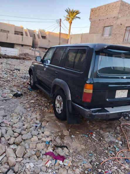 السلام عليكم لاندكروز موديل ٩٦ رقم الانبار مشروع وطني مكينه جديدة كير اوتماتيك مصبوغة حزام السياره فول مواصفات لوكير شغال السعر ٦٥ مكانها بغداد ***********
