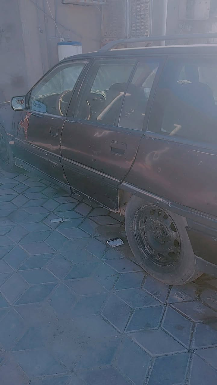 السلام عليكم اغنيه استيشن للبيع سعرها ثمانيه وبيها مجال ثمان ورقات وبيها مجال والبسمهم والبسمه باسم ولد بن الوان حسام الراءسامراء شرطه تحويل ***********
