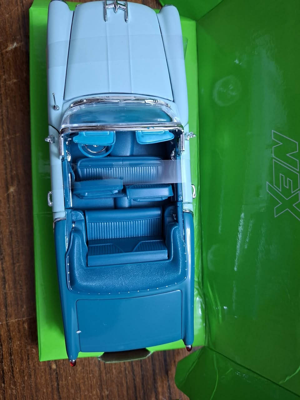 #Oldsmobile Super 88. 1955
Scale 24
#Maisto فتح كبوت امامى وابواب


**إذا كنت صاحب هذا الإعلان وتريد حذفه لأي سبب، رجاءا أرسل رسالة إلى الدعم الفني**