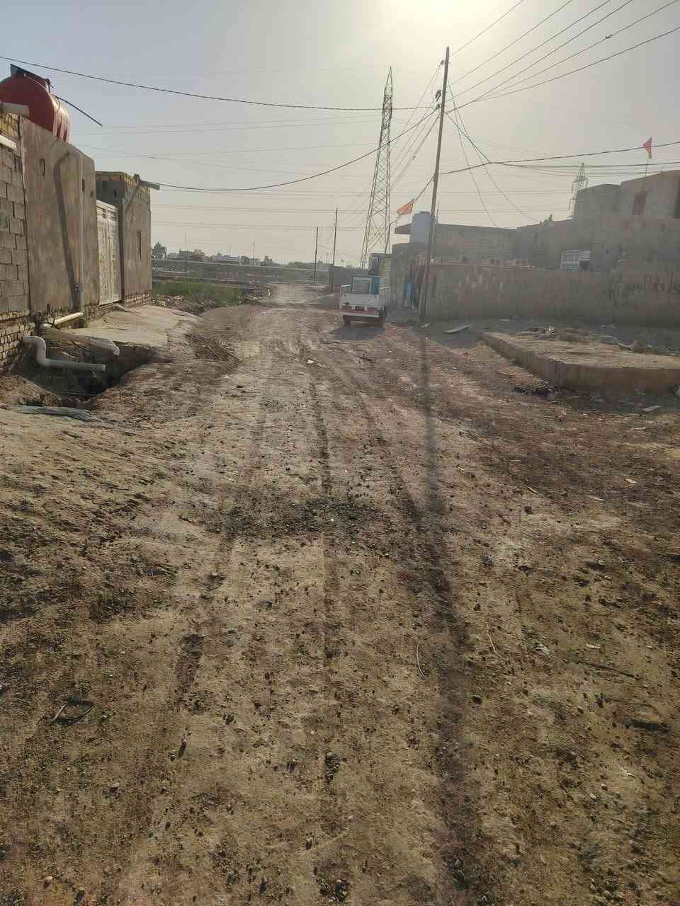 بنأحديث طابوك يتكون من غرفتين
وصاله ومطبخ وستقبال 
المكان حي رحمه مقابيل محطت 
سمأالفرات  عن شارع العام 130م
الستفسار اكثر ***********
