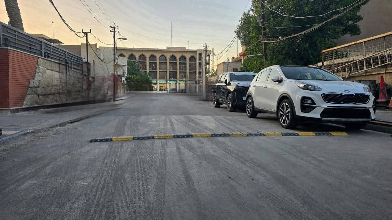 للبيع 
من يرغب بالإستثمار  
شقة أرضية حالة السند مستقل
الموقع في العرصات (الشيد 12)  المساحة 130 م
مؤثثه درجه أثاث فاخر
 مؤجرة بوارد سنوي 19200$+ تأمينات شهر 
 مكونه من
مطبخ وصاله 
3 غرف نوم أحدهما ماستر 
خدمات العماره 
نظام سكيورتي ومراقبة كاميرات
كراج عدد 2 تحت الارض
مصعد عدد  2
موقع هادئ ومميز
للأستفسار  مراسلة
 الصفحة او الأتصال
 على ***********
