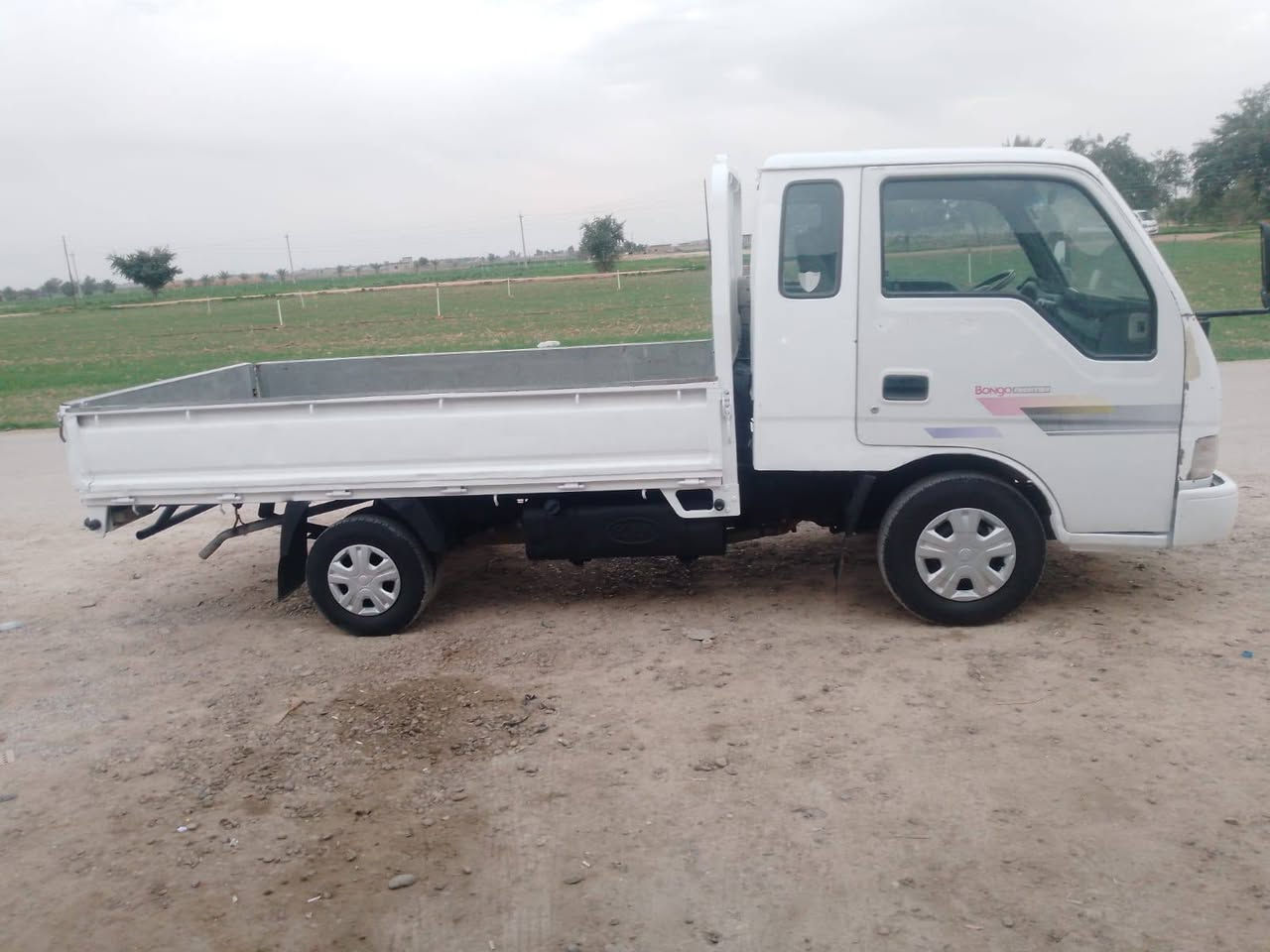 كيا فنتيره موديل 1998 شرط كير ومحرك واكسل ودوشمه ورقم جديد بأسمي صلاح الدين السعر55 وبيه مجال المكان سامراء الطيوب الاتصال ***********
