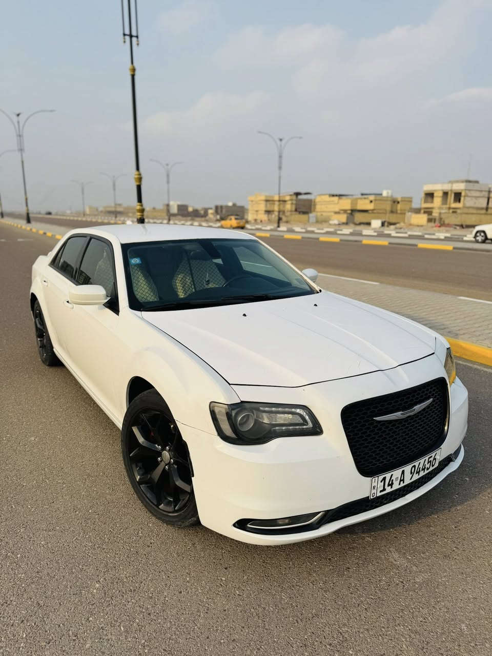 السلام عليكم
كلايسلر اوباما S 2015 فول مواصفات عدا الفتحة رقم بصره دولي بأسمي وارد أمريكي حادث بنيد وجاملق مبدل نفس ألون وكاله سيارة جاهزة مكينة كير حدادة تخم تاير لايت زرع ابو العدستين
 السعر 188
العنوان البصره 
***********
