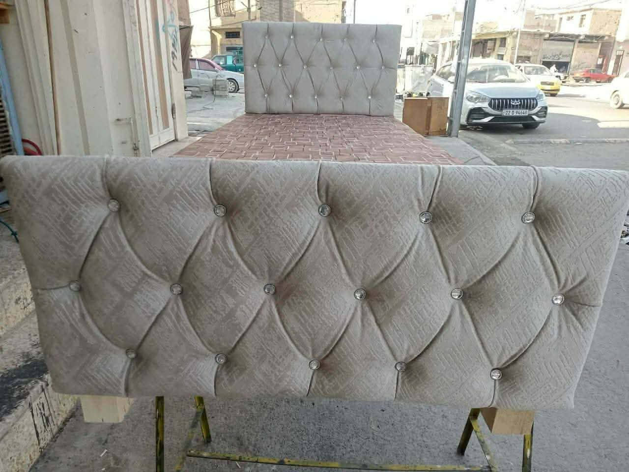 توصيل مجاني داخل الموصل 

تخت نفر خشب عراقي جديد بلوك احمر _16 ملم
رجلين 6_3×3_
السعر_ 55_
 التوصيل مجاني داخل الموصل  الون حسب طلب للحجز خاص

شرط اي اختلاف يرجع الطلب بيد المندوب بدون دفع اي مبلغ 

ملاحضه 
الون حسب طلب الزبون @إشارة


**إذا كنت صاحب هذا الإعلان وتريد حذفه لأي سبب، رجاءا أرسل رسالة إلى الدعم الفني**