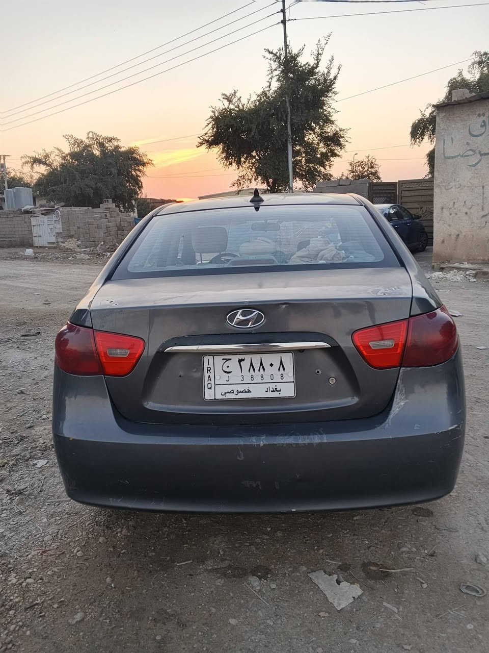 السلام عليكم 
اقرا المنشور قبل لا تتصل 
2009
الانتر خصوصي مقدس 
ضررهه جاملغت خلفية وقبق صندوك مبدل بلادي حوضهه سليم 
مكينة 2000 بيهه بخار 
صدر جديد 
تخم تاير 
باتري جديد تدفئه تبريد حته القوايش جدد
ربع متصرف عليهه 
رقم بغداد باسمي سنويه نافذه 
مكان بغداد المعامل 
سعر 88 بيهه مجال حك الجيه 
***********
