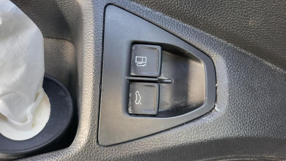 محل سرمد
@إشارة
بيع قطع غيار فولكس واكن

اطلس 

جيتا 

تيكوان

باسات 

كولف

تاوس

***********
