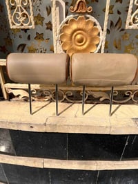 للبيع تجاوي عسلي وموجود اسود مكان بغداد 07748827801