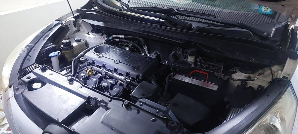 السلام عليكم ورحمة الله وبركاته 
توسان 2014 (رقم نكليزي بغداد بسمي )
السياره كفاله عامه من صبغ وظربه ( كهربائيت شغله كلهه /تخم تاير / مكينه كير كله كفاله / تبريد شغال مكفوله من كلشي / العنوان بابل الحله مركز المدنيه/  وهذا مقطع فديو مواضح بي كلشي /وسونار بيهه 
رقمي ***********
*********** 
السعر /146 وبيهه مجال بسيط / تحياتي الجميع /
