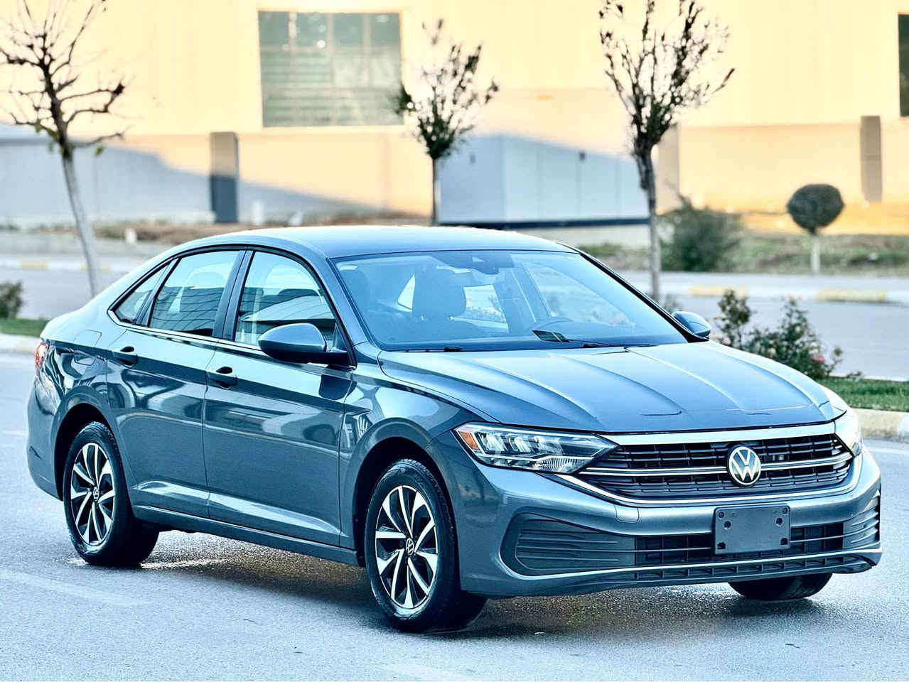 بسم الله الرحمان الرحيم
                                 VW jetta 2024  
مواصفات 
رادار .. كوشن هیتەر .. ئۆتۆماتیک ..
  نرخىی١٤٩وره قه 
سنوق بۆیاخە بە بێ ناو گرتن .. 
سەیارەکە لە سلێمانیە .. 
٢ مانگ کاتی لە گەڵە 
بۆ زانیاری زیاتر پەیوەندی بکە 
***********
***********
»«»«»«»«»«»«»«»«»«»«»«»««««««»«»««»
                فولكس فاگن جيتا ٢٠٢٤ 
المواصفات :- 
رادار جانبى :: رادار امامى :: اوتوماتك :: مود القيادة 
الشاشة المس ::: كاميرا 
السعر ::: ١٤٩ورقه 
بس صندوق صبغ بدون ارباك بدون دواخل 
مكان السيارة ::: السليمانية 
شهرين ويا رقم كاتى 
***********
*********** السليمانية, العراق
