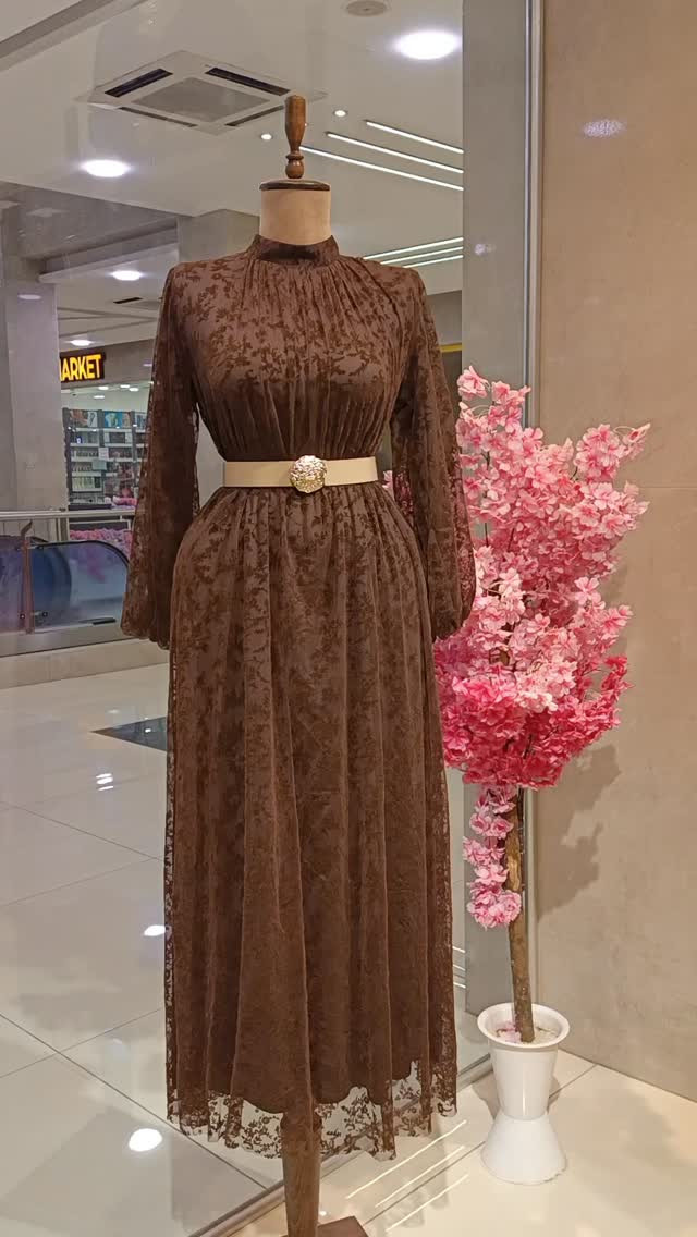 مــــــــــن ⚜️Dantel fashion⚜️

 كوني متألقة بااحدث الاطلات العصرية معنا 🍂

جمال تفاصيل فستان قمة الرقي🍂

كوالتي عالي جداً خامه تركي درجة اولى💯

التصوير داخل المحل 🎀

قالب ستاندر ✅ 

متوفر قياس /38/40/42/44/4648/50/52/54

 📍تتوفر خدمة توصيل سريعة بغداد وجميع انحاء العراق 🏎️

📥 للطلب المراسله دايركت 🛍️

او الاتصال عبر الواتس اب ***********
