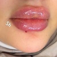 مستحضرات تجميل • كرز