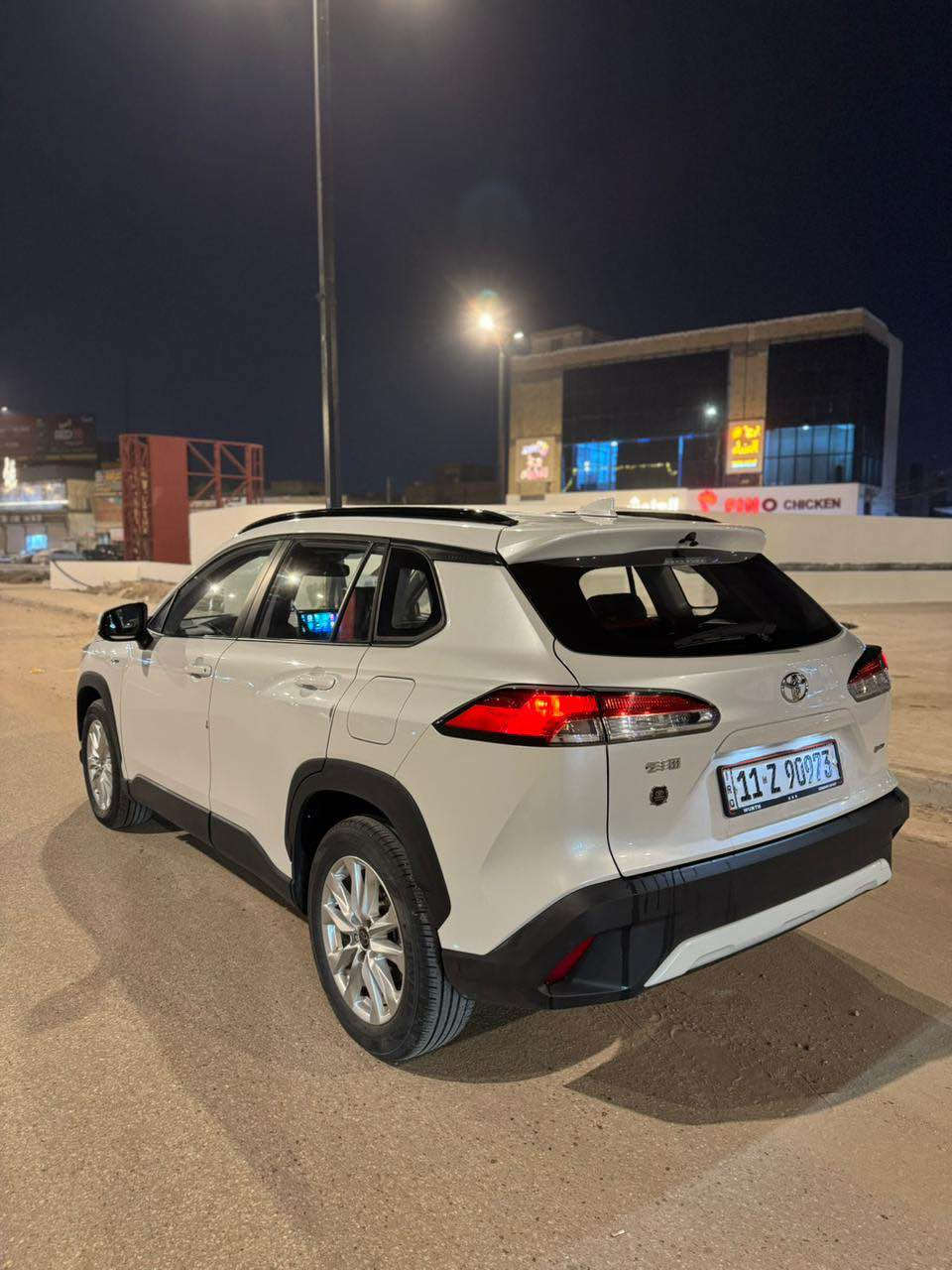 كورولا كروس 2025 HEV .. خيارك الأمثل إذا تدور على SUV عملية ✅

من أبرز المواصفات :

⚙️ محرك اقتصادي بسعة 2000 cc 
🌌 فتحة سقف تزيدك راحة ومتعة
🖥 شاشة تدعم ابل كار بلاي
❄️ قطعة تبريد لمقاعد الصف الثاني
🪑 كراسي مريحة  جلد احمر 
🧱 رادار أمامي لأمان أكثر وثقة بالطريق

🚗💨 كورولا كروس تجمع بين القوة، الراحة، والتكنولوجيا الحديثة حتى تلبي كل احتياجاتك.

✅ السعر 24750000 د.ع
وبيها مجال 
⬅بابل الحله قرب كراج الموحد  
للاستفسار الاتصال 
***********
رقم بغداد بسمي 

#تويوتا #كورولا_كروس # حلة, بابل
