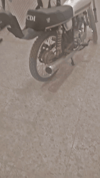 سلام عليكم الدراجه البيع واليردهه هاذه رقمي  ‏‪***********‬‏ والسعر خاص
المكان التاميم
