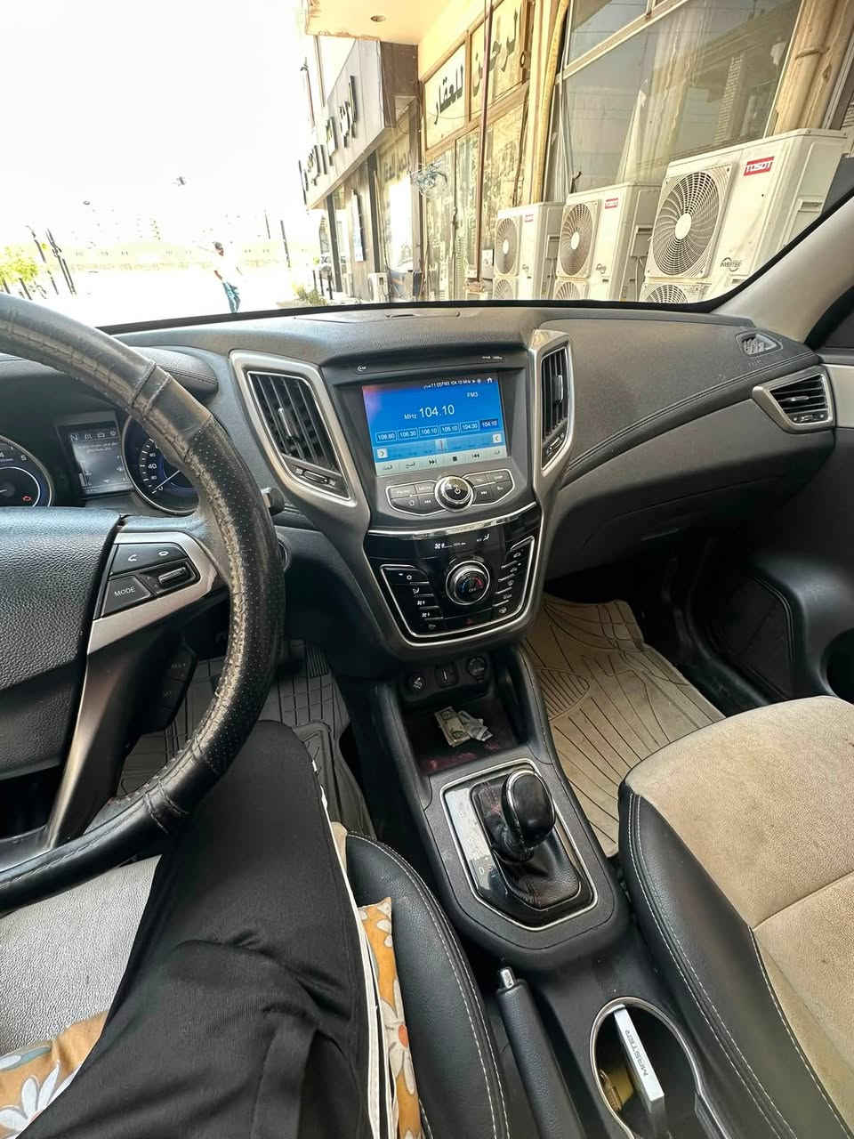 سلام عليكم شانجان cs35 موديل 2019 بيها جاملغ وباب خلفي رش صبغ موضربه قويه يعني السعر 90 مكاني بغداد هاتف ***********
