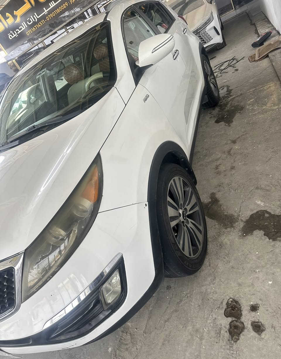 سلام عليكم سبورتج للبيع موديل 
2016واريد أمريكي جاملغ امامي صبغ فقط 
سعر ١٣٠بيه بسيط العنوان بغداد اليوسفية ناحية الرشيد 
***********/***********
