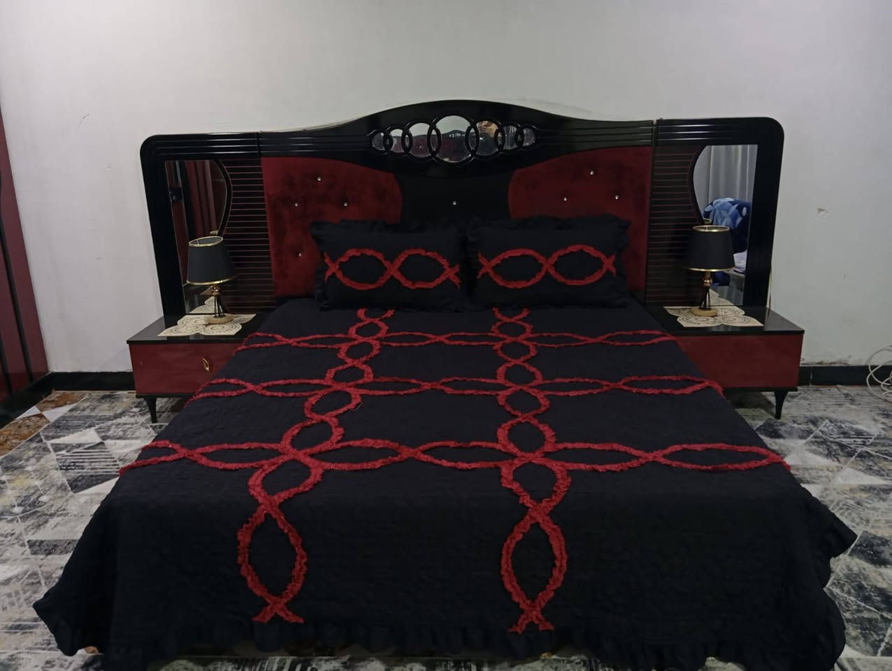 غرفه 8قطع نضيفه سعر 500 وبيه مجال ***********
