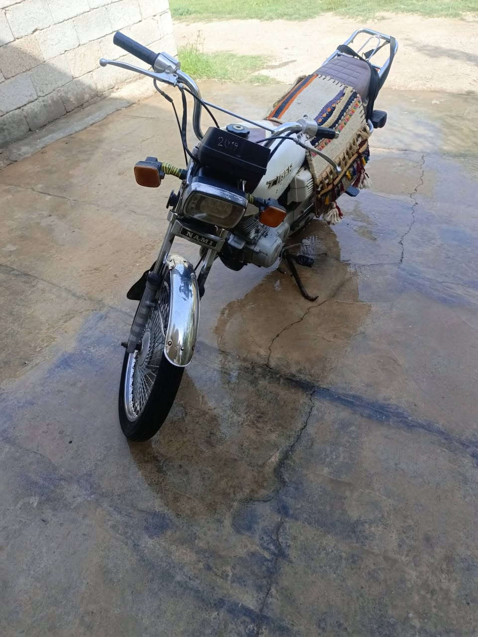 للبيع تايكر 19 نضافة خير من الله ب 300 وبي مجال عنوان بلدروز.       للاستفسار الاتصال ‏‪***********‬‏
