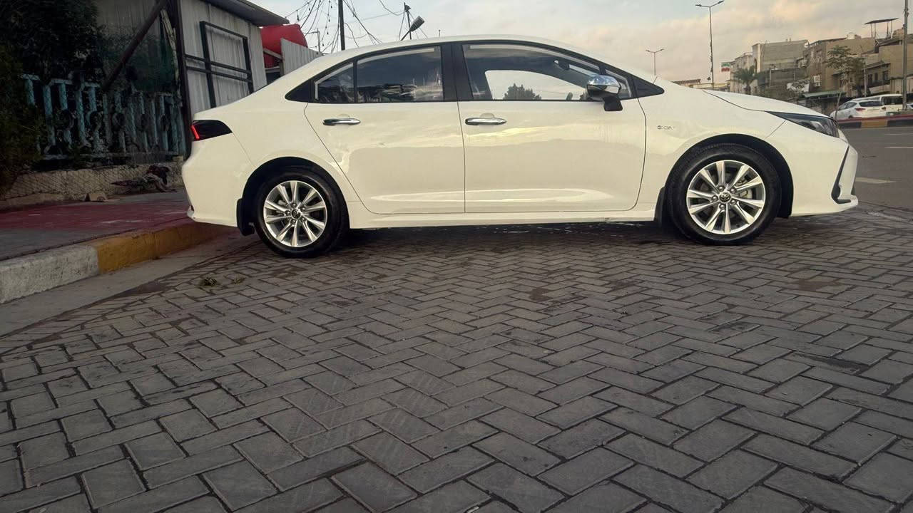 بيع سريع 
كورلا هايبرد 2024 كفاله اخت الزيرو كفاله من صبغ او ضربه أو بارد جديده او جاهزه رقم بغداد دولي فول مواصفات السعر 136$ الرقم ***********
