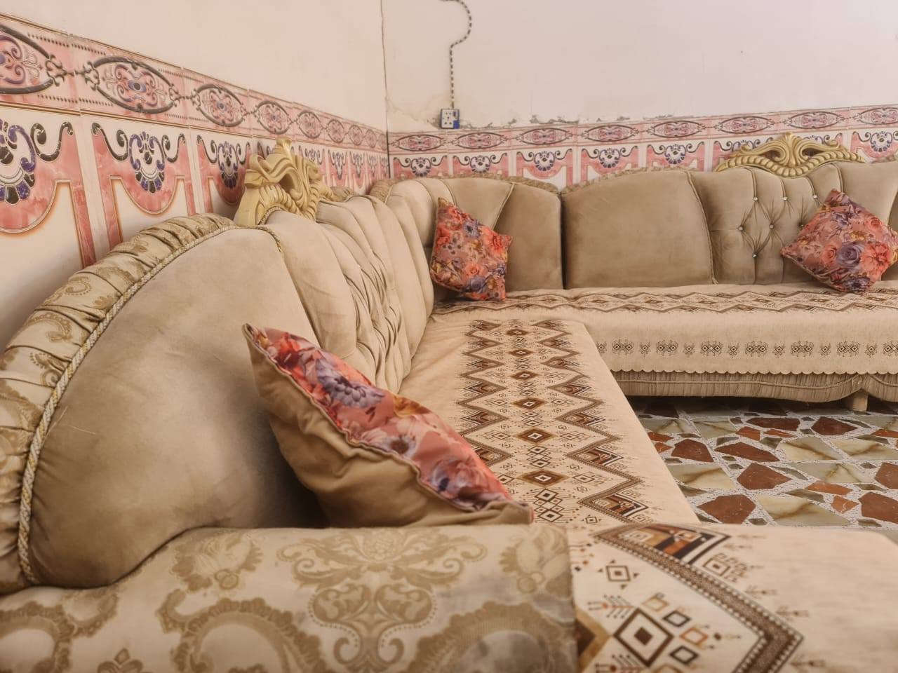 ديوان 11مقعد تسكام بلوك اسود اي ضرر ما بي اسعر 350 وبي مجال العنوان نجف براكيه الستفسار ***********
