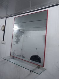 مرايات حلاقه للبيع بس الكرسي عوزه ترتيب 07755862346