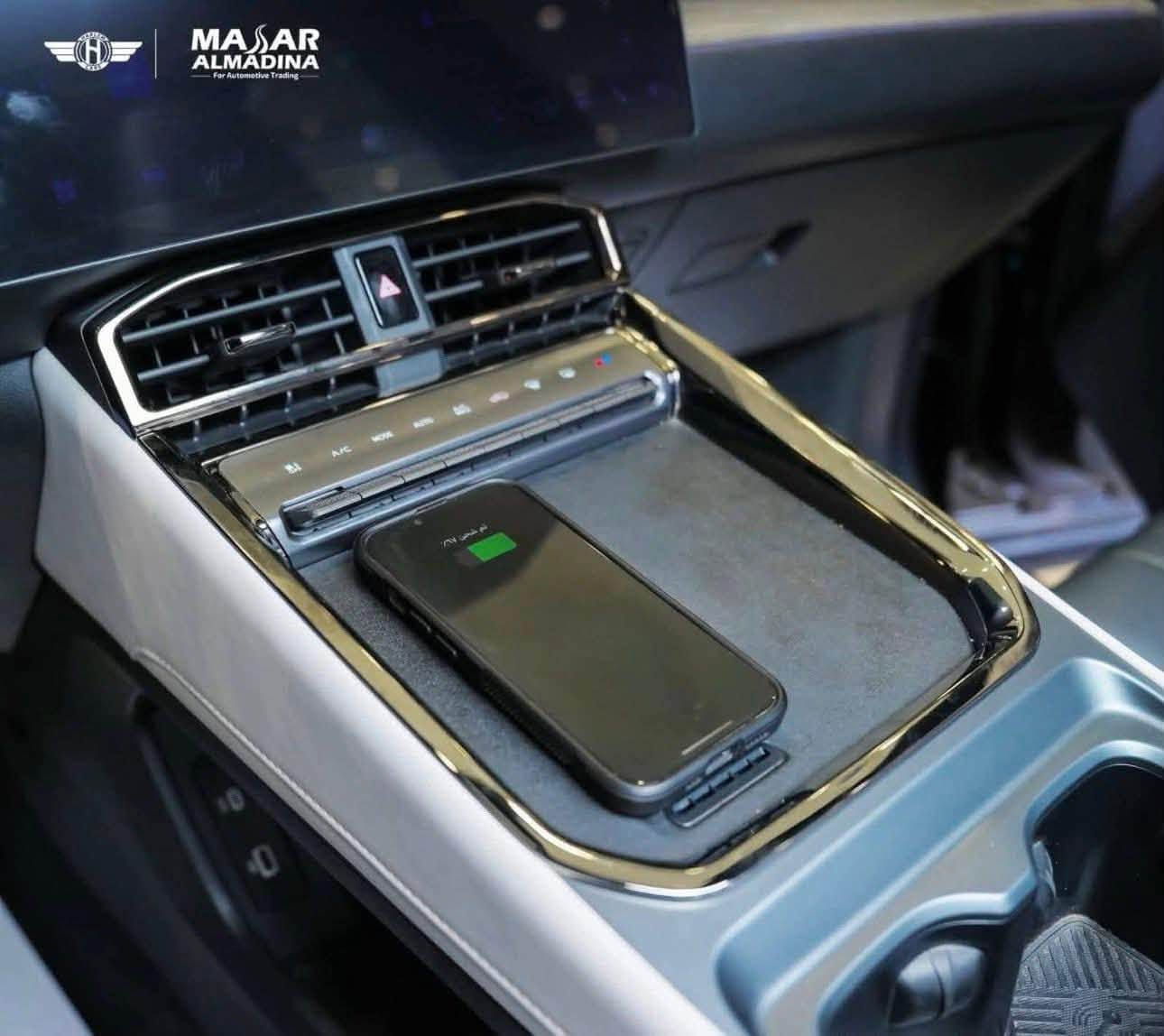 ✨  جيتور بلكن هايبرد L6  2024 فول مواصفات 1/1
سيارة تجمع بين القوة – الراحة في تجربة قيادة استثنائية 👌

🔹 محرك قوي مع أداء ثابت على كل الطرق
🔹 تصميم خارجي أنيق وعصري بلمسات فاخرة
🔹 شاشة وسطية كبيرة تدعم أحدث التقنيات
🔹 مقاعد جلد مريحة مع تحكم كهربائي
🔹 فتحة بانوراما تعطيك إحساس بالرحابة
🔹 أنظمة أمان ذكية 
🔹 كاميرات محيطة لقيادة سهلة وركن آمن
الرقم ***********
اي ستفسار اتصل على الرقم 

السعر  185
مرقم بغداد 
ماشيه 14700
