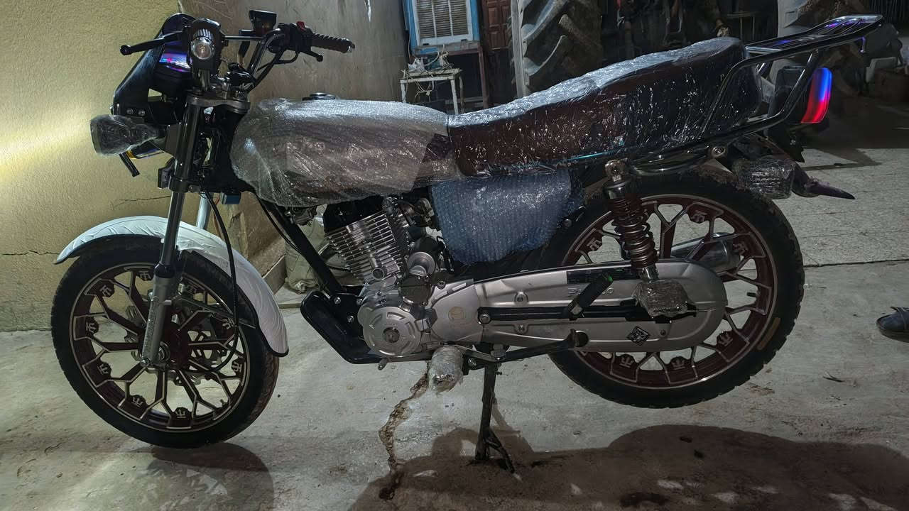 السلام عليكم
ماطور 2025 نوع هونزدا شوف العين ماطور نضيف محرك كبس ما مطخوخ بصبانه كهربائيات دشبول إلكتروني كله شغال من جامرلق للجامرلق السعر ٧٠٠ مكاني حويجة

متواجد خاص وهذا رقمي ***********
