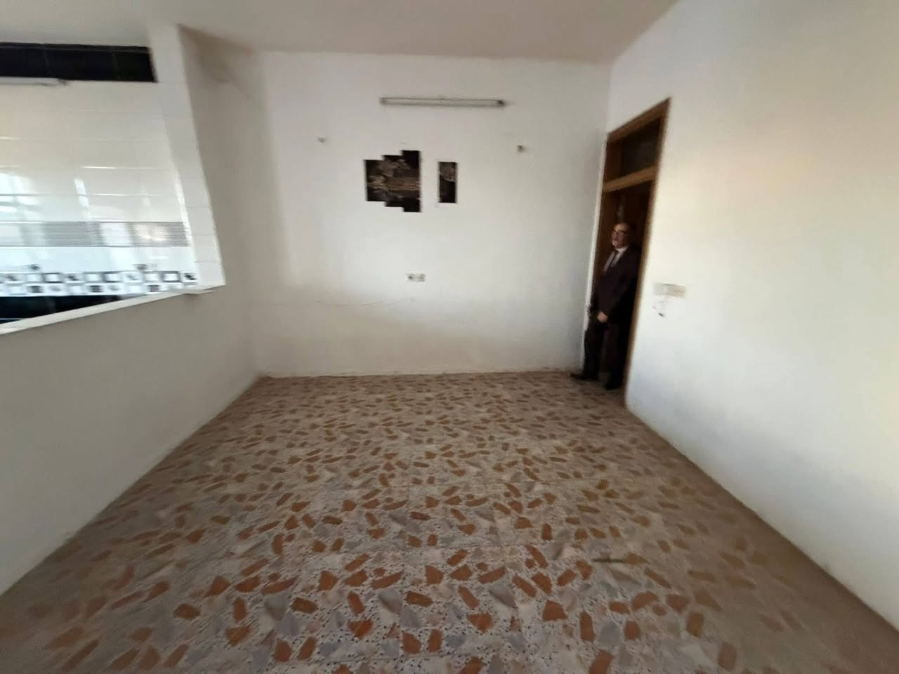 بــسم اللّــه ألرحــمن ألــرحيــم
#دارللــبـيــع  طــابــو صــرف 

#مسـاحـة 100متر  واجهــة  5✅  نــزال  20

#مـوقــع كركوك حي الواسطي قرب مسجد الحسنين 

#محــتويات الــدار✅ طابق 1
كراج مطبخ استقبال غرقة نوم صحيات  منور درج خارجي ارضيه سيراميك 

#الســعر98مليون

🔴 1- التعامل يكون مع صاحب العقار الشرعي حصراً
2- المكتب  وسيط بين الطرفين ولحفظ الأجرأات القانونية والتأكد من صحة العقار قبل تسليم اي مبلغ بأشراف قانوني

للأستفسار ✅مراجعة مكتب الاسياد للعقار 🔔

📍عنوان المكتب كركوك واحد حزيران قرب تقاطع الحصو ورمل 
                 للأتصال ***********📱

                             ***********📱

✅نستقبل جميع عروضاتكم السكنيه والتجاريه في كركوك 💯والترويج لها عبر الصفحه الخاصة بل مكتب
                  مكتب  الاسياد للعقار 
للأستثمار والتطوير العقاري 💯 معنا نحو الأفضل

https://www.facebook.com/profile.php?id=100063971986106&mibextid=ZbWKwL
