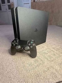 بلايستيشن 4 • مهكر • ذراعين