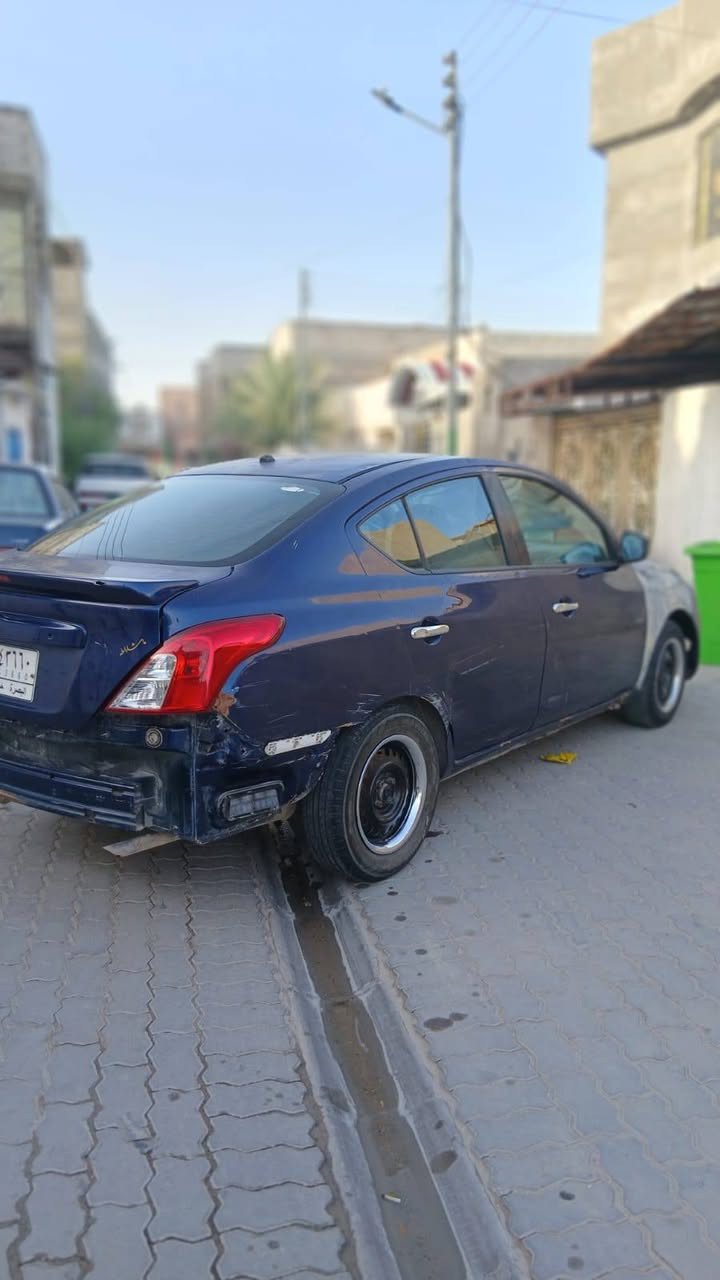سلام عليكم  سياره 🚗لبيع: نيسان فيرسا 2018 (وارد أمريكي)
سيارة نظيفة ومال "جناي"، جاهزة للاستخدام وجاهزية تامة للفحص.

المحرك والكير: بحالة ممتازة (على الفحص). 🔧

الحدادية: 100/100 (ترايك وين ما تريد).

الكهربائيات: شغالة بالكامل، شاشة وسماعات بلاد. 📢

الداخلية: غرفة نظيفة جداً ومرتبة.

البدي: السيارة مسمكرة وكاملة، تحتاج فقط صبغ (البدي شوف العين وتفحص براحتك). 🚗

التبريد: عاطل حالياً. 🚫

📋 معلومات اللوحة والأصوليات:

الرقم: البصرة - مشروع وطني.

السنوية: نافذة لغاية 2025.

التحويل: مباشر (شرط الشرعي)، تحويل مكفول وأصوليات كاملة 100%.100

💰 السعر 57ورقة

السعر: 57 ورقة (وبيها مجال بسيط للشراي).

العنوان: البصرة 📍

للاستفسار والتواصل: [***********] 📞

ملاحظة: الرجاء الاتصال للشراي فقط، السيارة جاهزة ومجهزة وما بيها نقص غير المذكور ومو شراي لايتصل رجاء.
