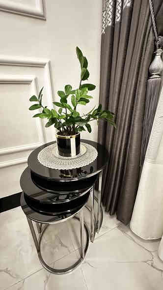 اغراض للبيع
ميز وسطي جام مع ٣ طبلات سعر ٨٠ الف قفل
ميز تلفاز وبي مجرات ثنين سعر ٧٠ الف قفل
زولية قياس ٢*٣ ماركة فرش خورى  سعر ٢٠٠$ قفل
الاسعار قفل مو متواجده ع فيس تواصل ماسنجر او واتس على الرقم ***********
الاغراض نظافتها مية بالميه اي عيب مابيها
